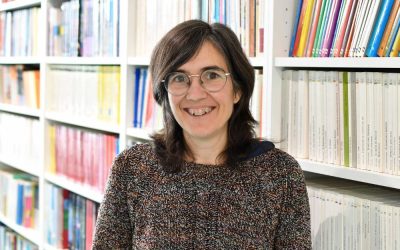 Trini Riu Amblàs, bibliotecària de la Biblioteca del Campus Universitari de Manresa